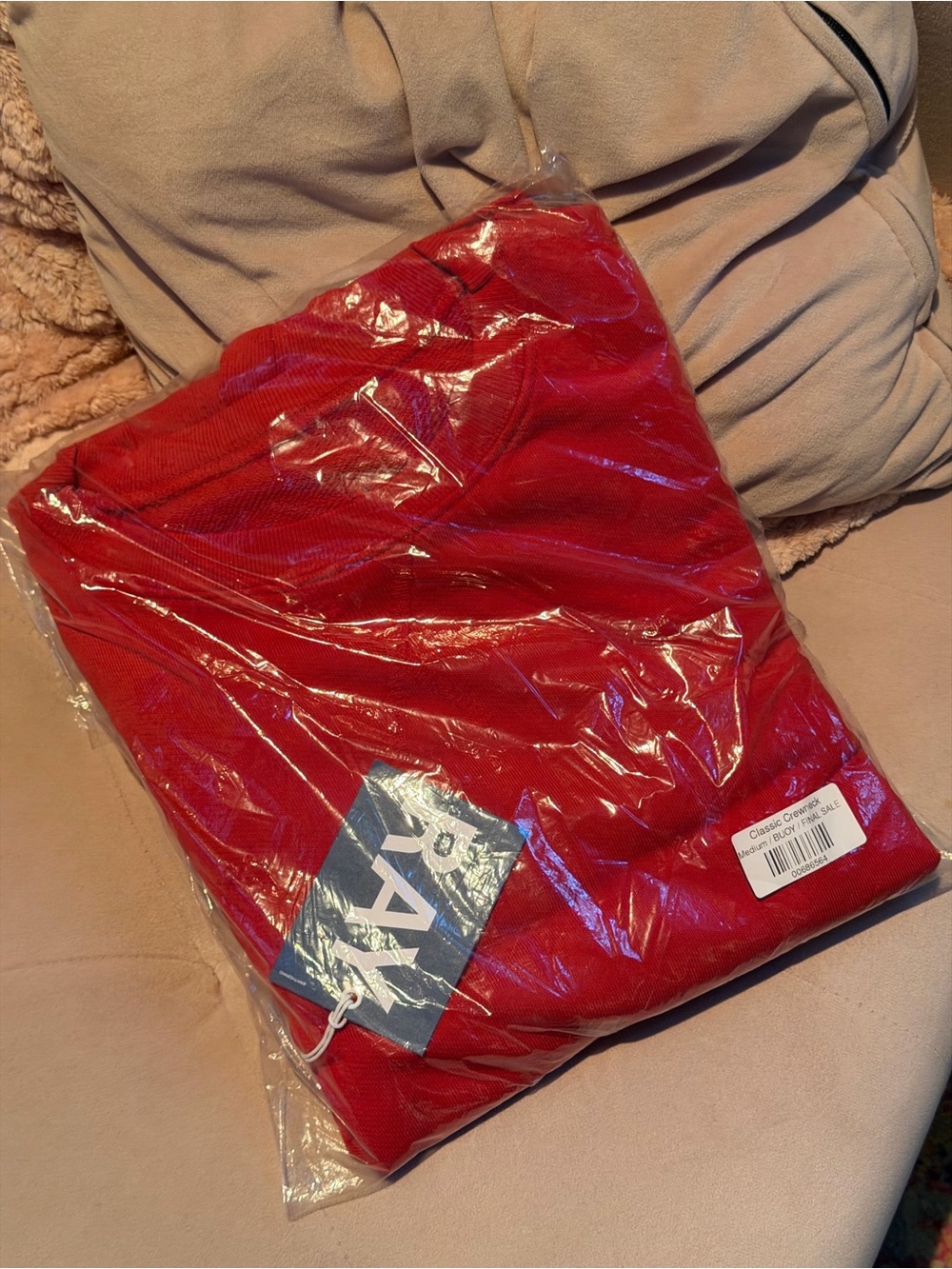 NWT Ray the Brand Classic Crewneck in Red - Picture 4 of 4
